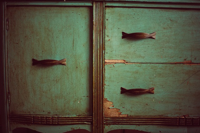 cupboard-349935_640