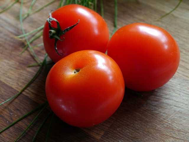 tomato-498721_640